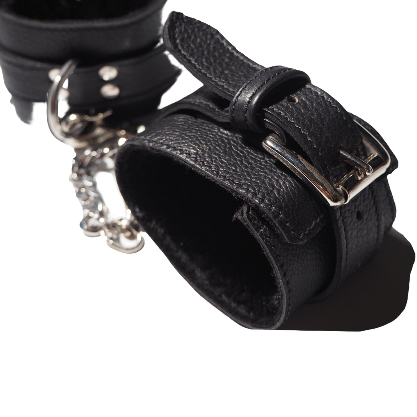 Subculture Hand-Cuffs 101 - Subculture