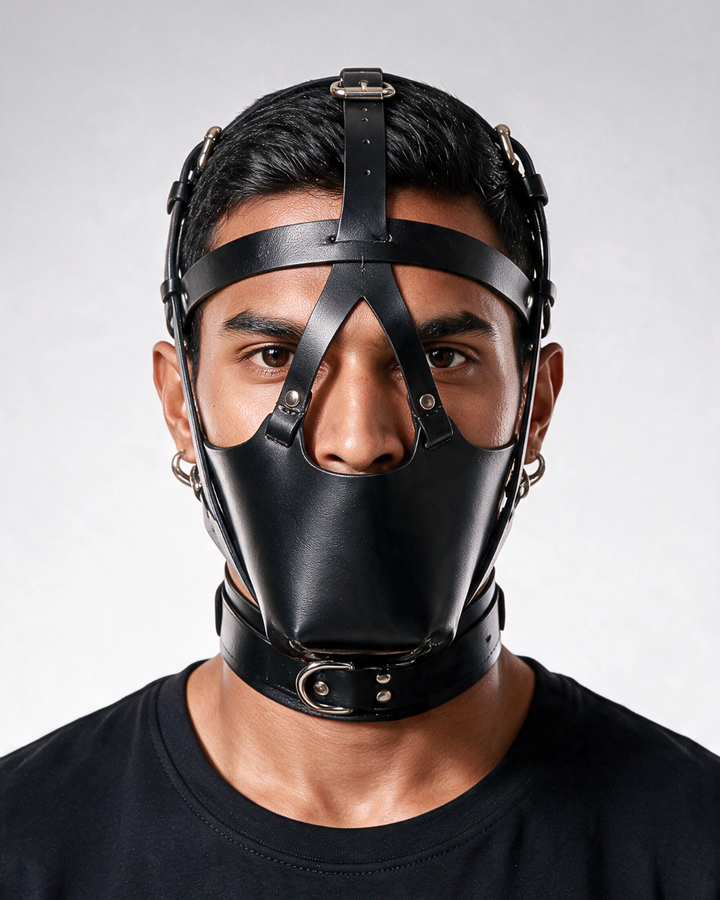 Pet Play Guide India: Collars, Masks, Gags and Safer Roleplay