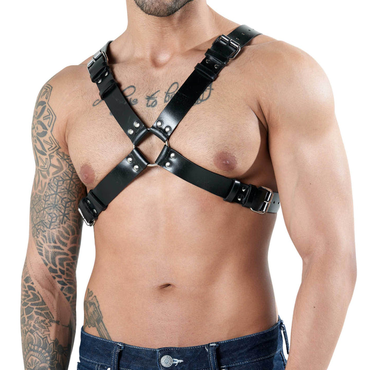 Classic X Harness, genuine leather harness by Subculture, close-up